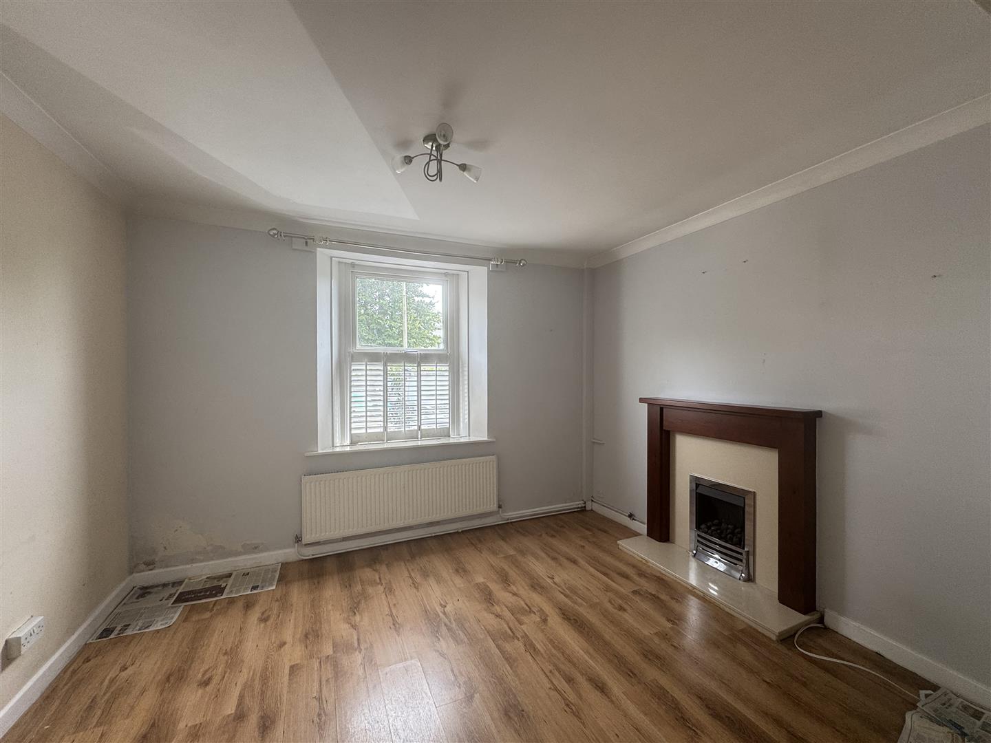 Gowerton Road, Three Crosses, Swansea, SA4 3PY